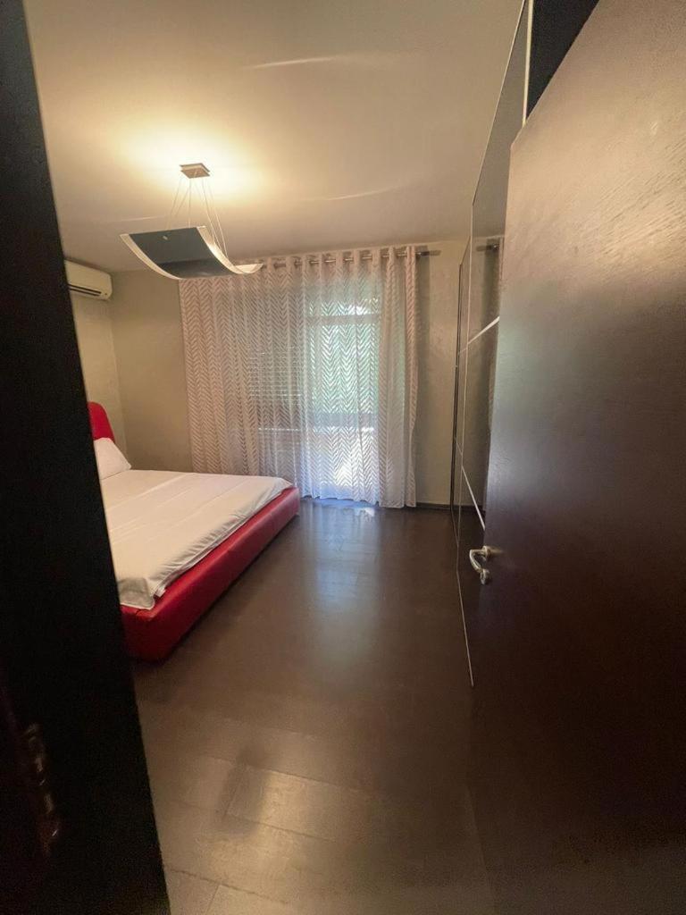 Luxury Apartment City Centre Тирана Экстерьер фото