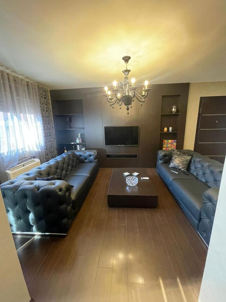 Luxury Apartment City Centre Тирана Экстерьер фото